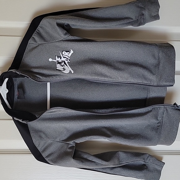 Nike Air Jordan Kids Gray Jacket NWOT - Picture 7 of 9